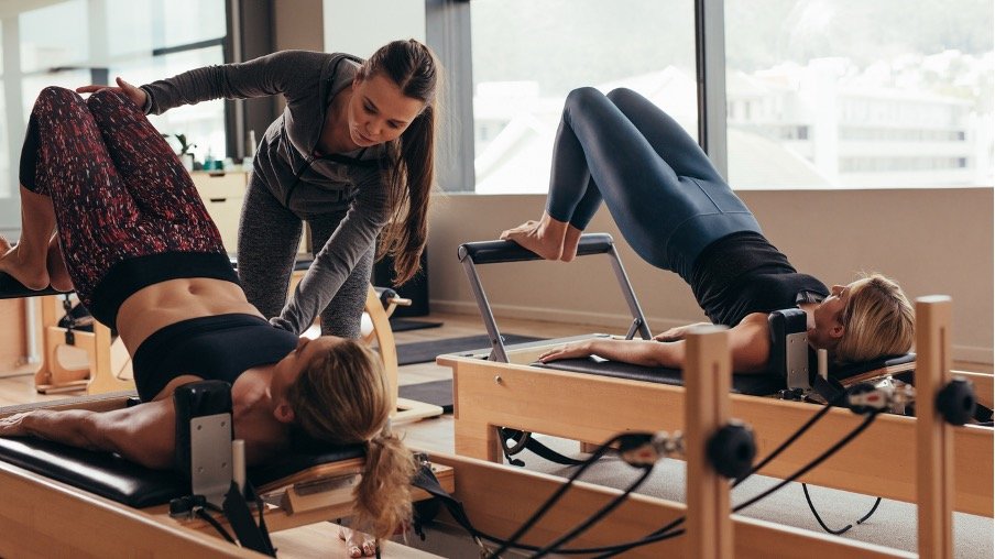 Pilates reformer class